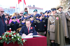 Wieniec od Politechniki Rzeszowskiej z okazji 100. rocznicy Święta Niepodległości